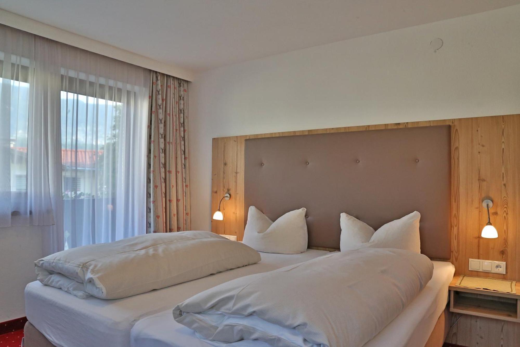 Gasthof Pension Alpenblick Radfeld エクステリア 写真
