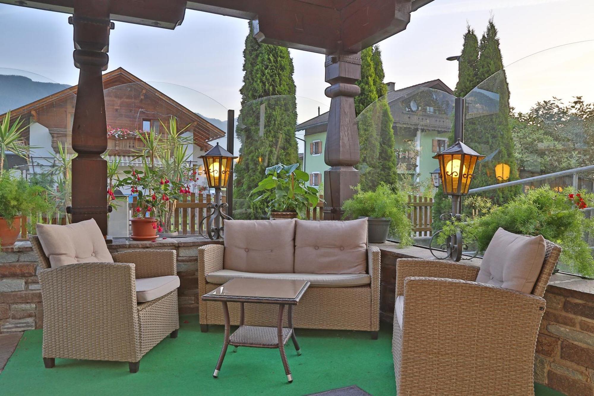 Gasthof Pension Alpenblick Radfeld エクステリア 写真