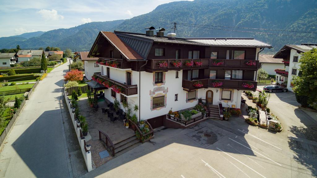 Gasthof Pension Alpenblick Radfeld エクステリア 写真
