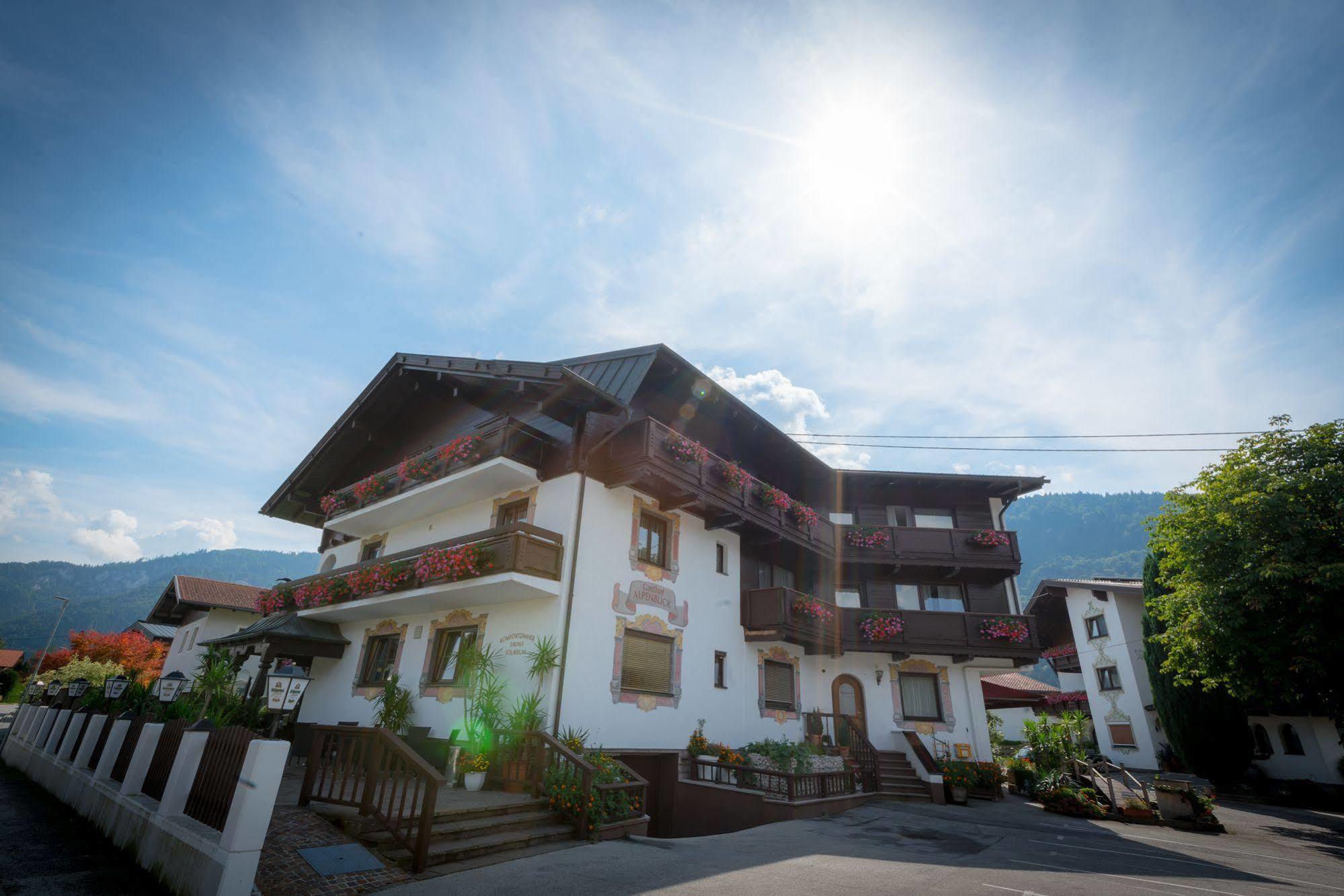 Gasthof Pension Alpenblick Radfeld エクステリア 写真